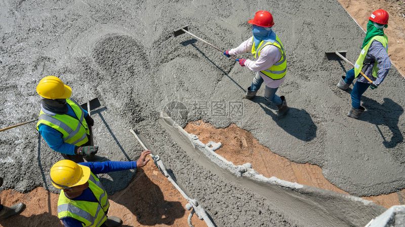 建筑施工总承包合同范本：上海地区合规要点解析